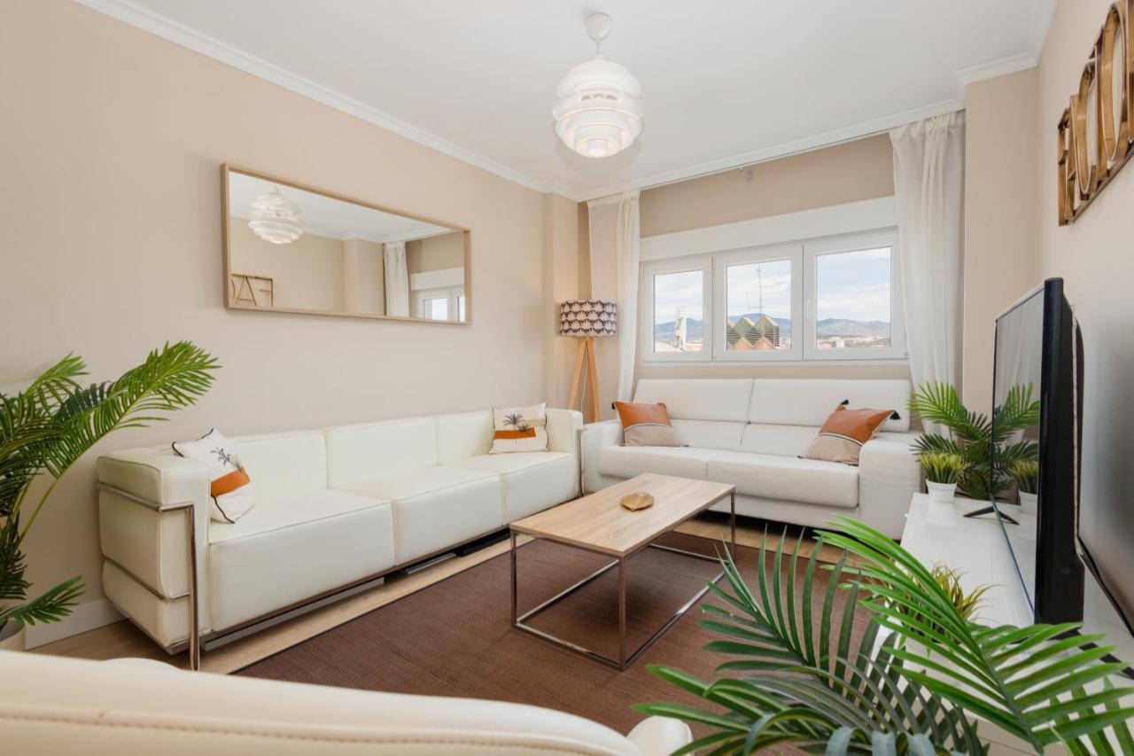 In The Historic Center Of Malaga, Very Close To The Beach And The Ave Train Station, With Private Parking Extérieur photo